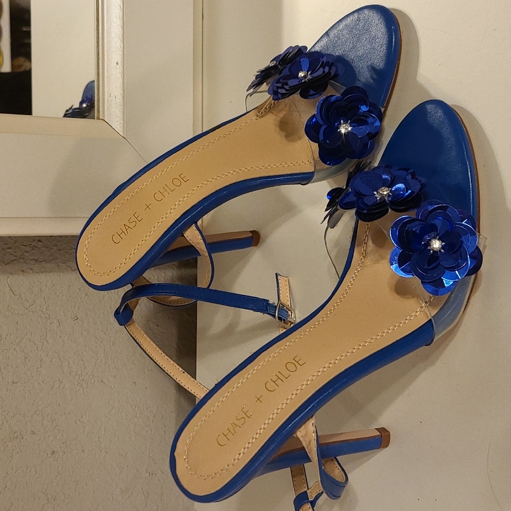 Heels - Picture 3 of 7